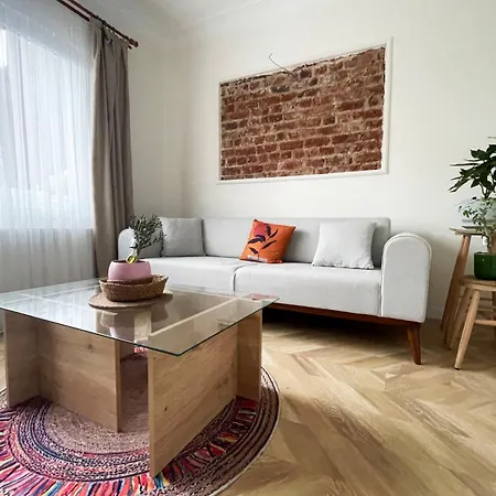 2Br And 2Bath Balcony Apt In Heart Of Isatanbul #3 Istanbul Exterior photo