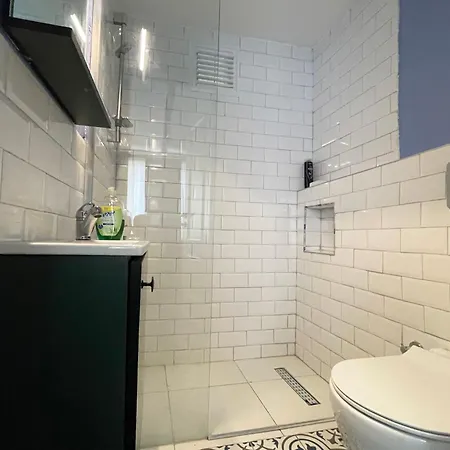 2Br And 2Bath Balcony Apt In Heart Of Isatanbul #3 Istanbul Exterior photo
