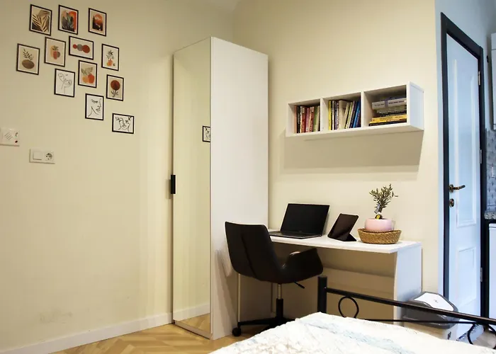 2Br And 2Bath Balcony Apt In Heart Of Isatanbul #3