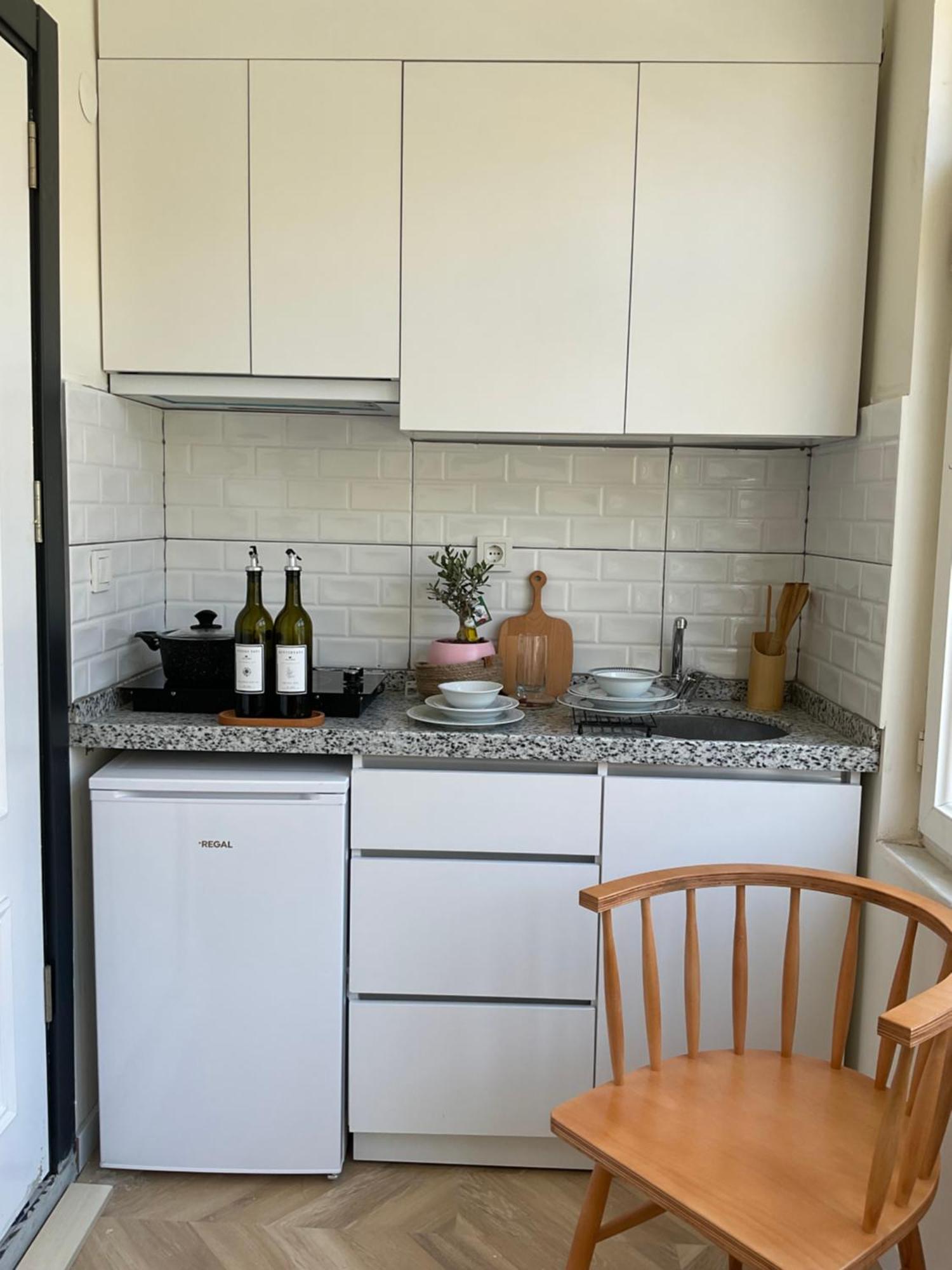 2br And 2bath Balcony In Heart Of Isatanbul #3