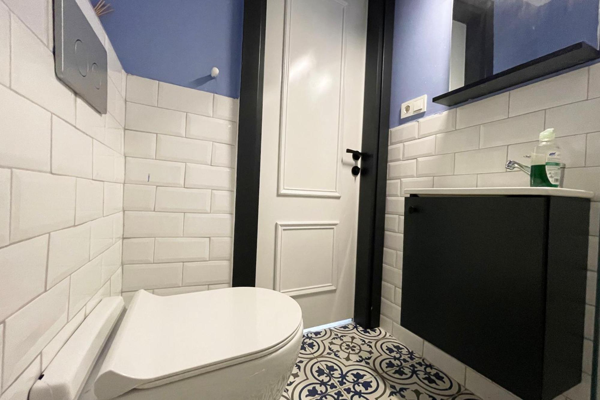 Apartment 2br And 2bath Balcony In Heart Of Isatanbul #3 *