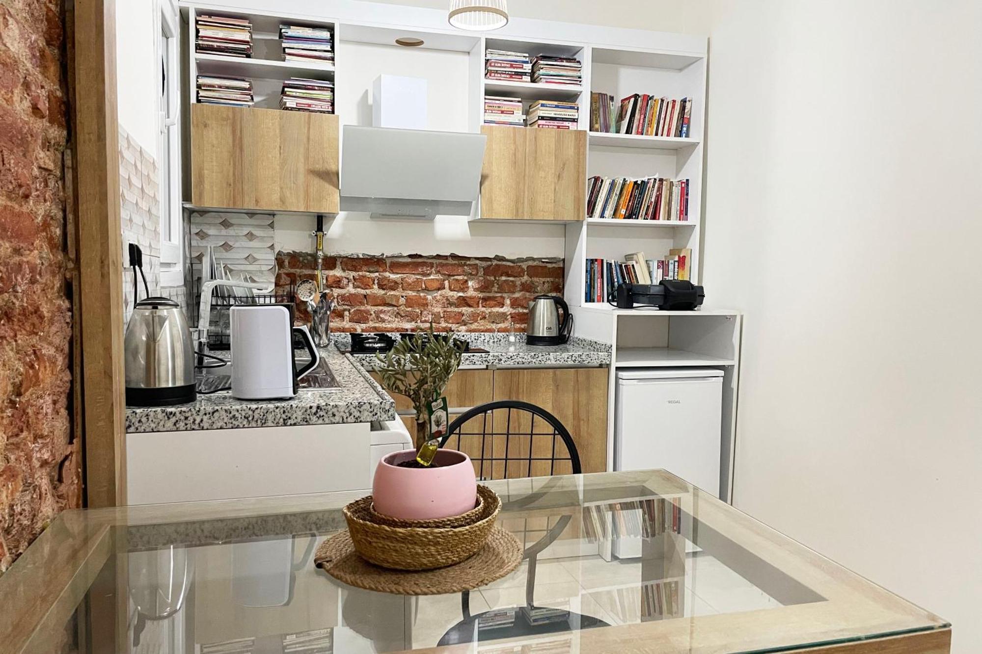 2br And 2bath Balcony In Heart Of Isatanbul #3 * Istanbul