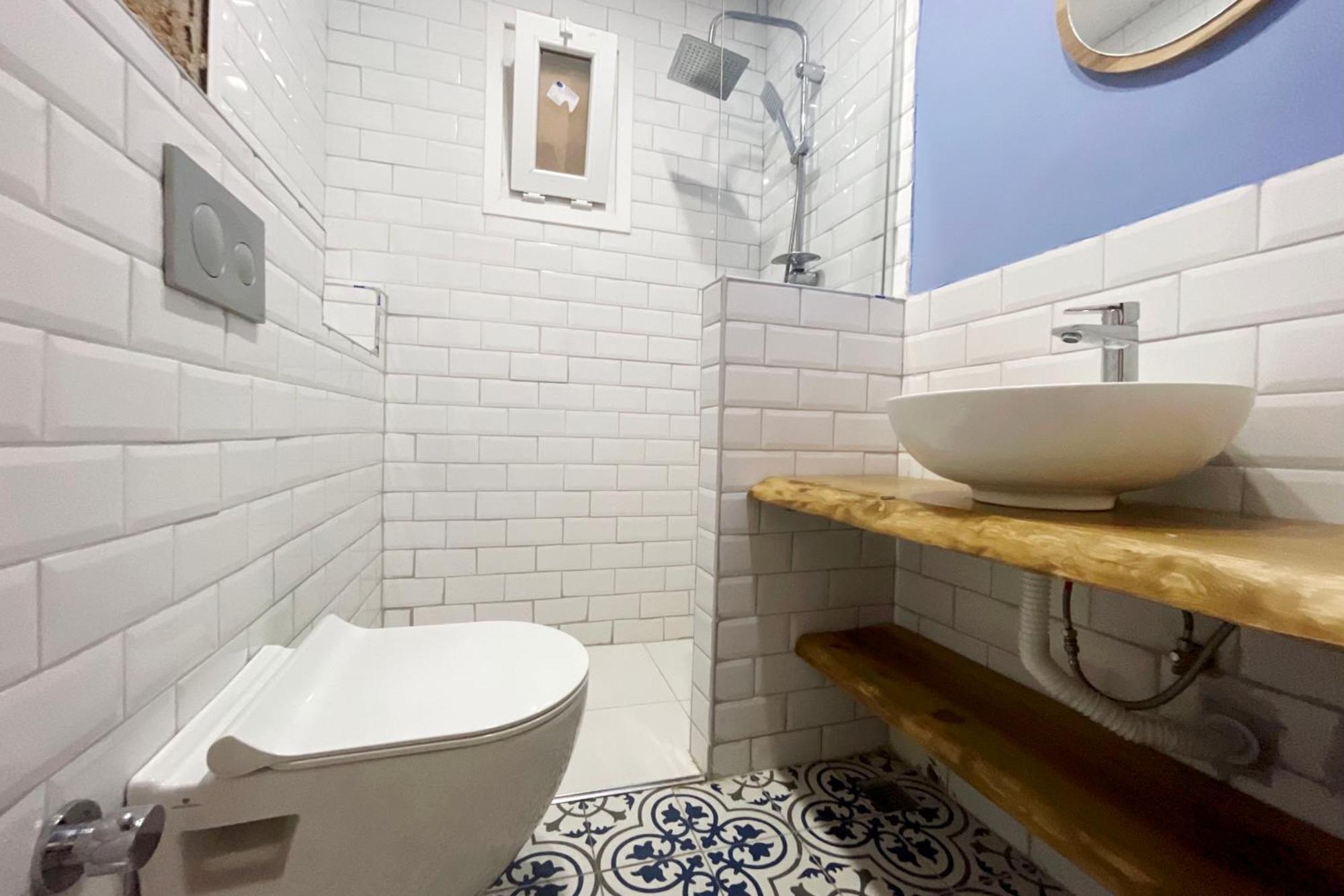 2br And 2bath Balcony In Heart Of Isatanbul #3 *